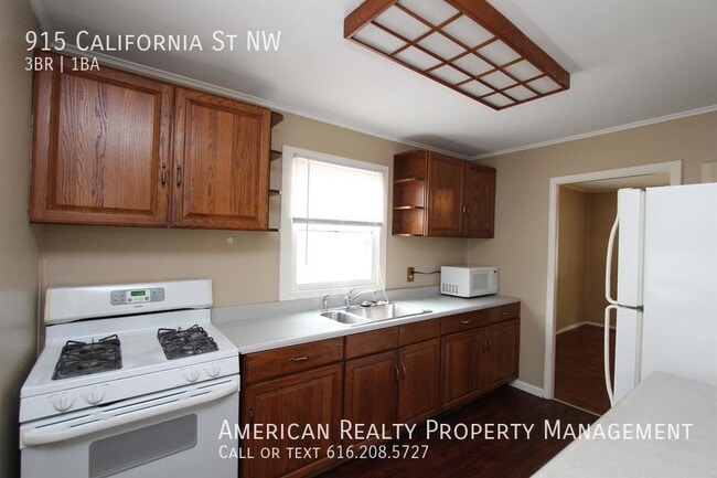 Foto del edificio - 915 California St NW