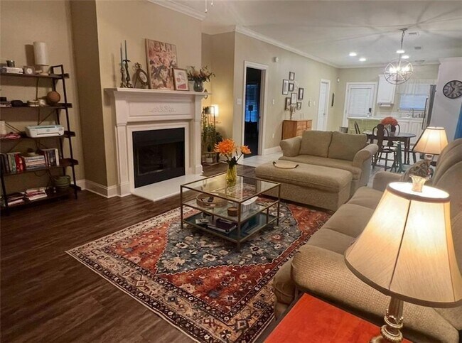 Foto del edificio - 5668 Ducros Dr