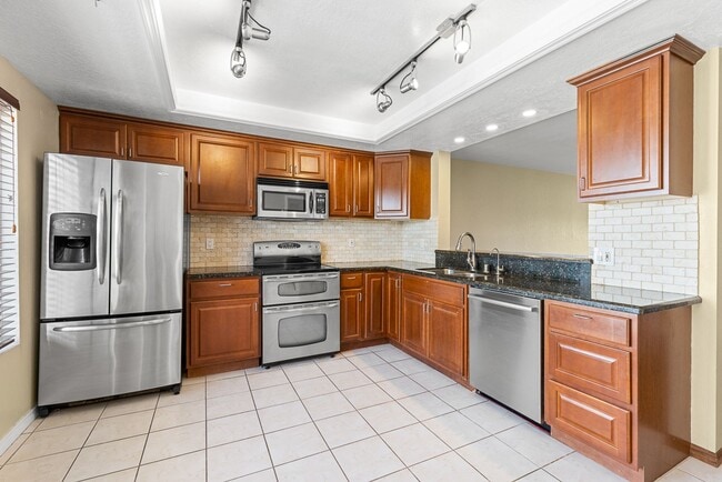 Foto del edificio - Beautiful 2Br / 2.5Ba Townhome In La Costa!! Call For Showing! 3D Tour Available!