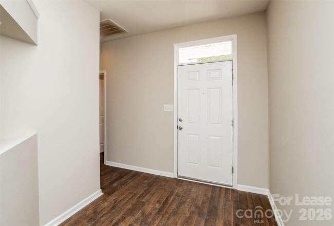 Building Photo - 4018 Far West Dr