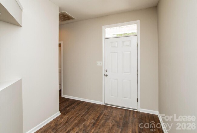 Foto del edificio - 4018 Far West Dr