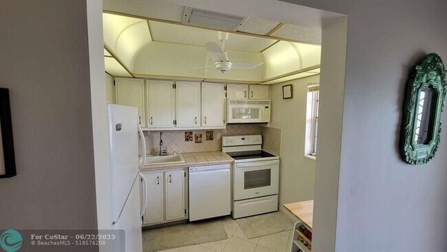 Foto del edificio - 3001 NW 46th Ave
