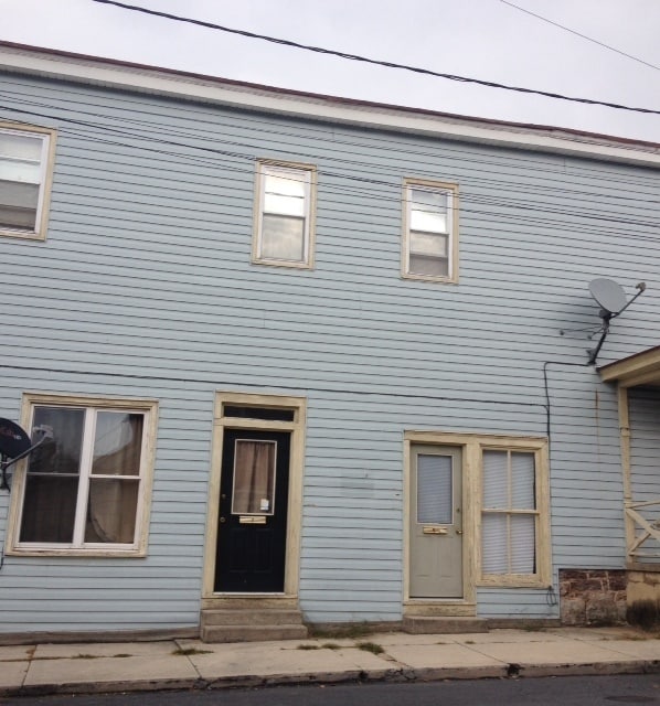 Building Photo - 7 N Washington St