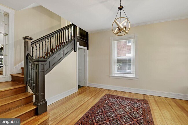 Building Photo - 206 Rockwell Terrace