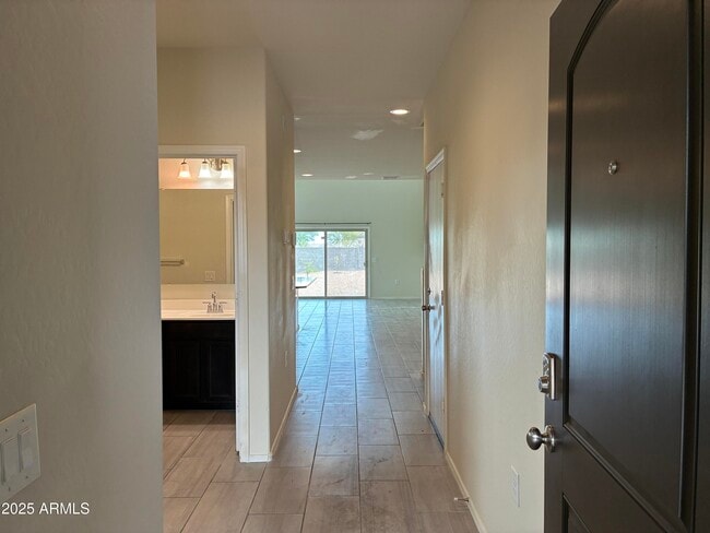 Foto del edificio - 3690 N 308th Ln