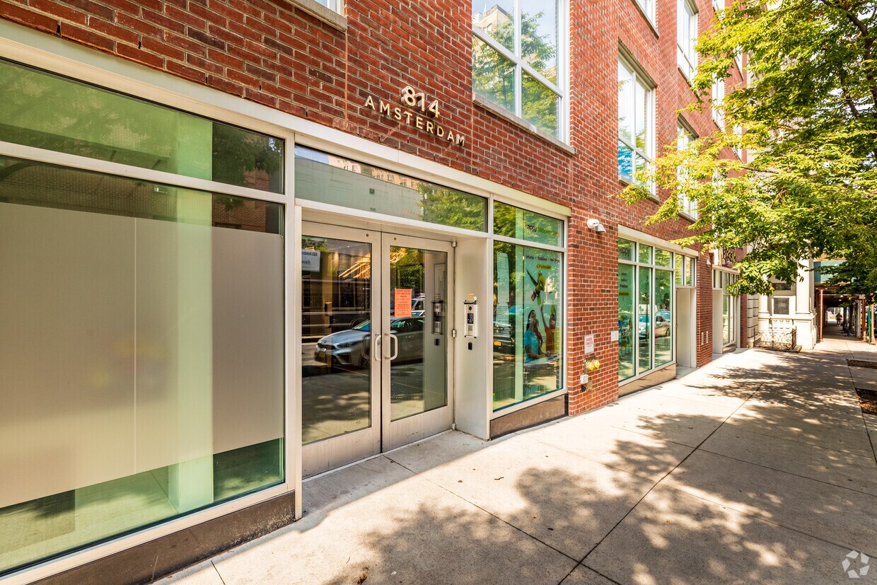 Foto del edificio - 814 Amsterdam Ave