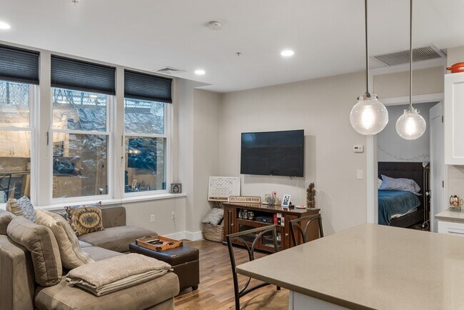 Building Photo - 1 Saint Clare Rd