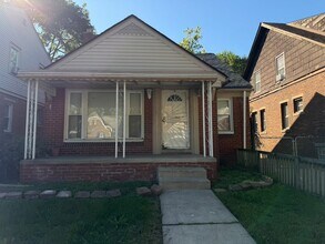 Building Photo - 16511 Littlefield St