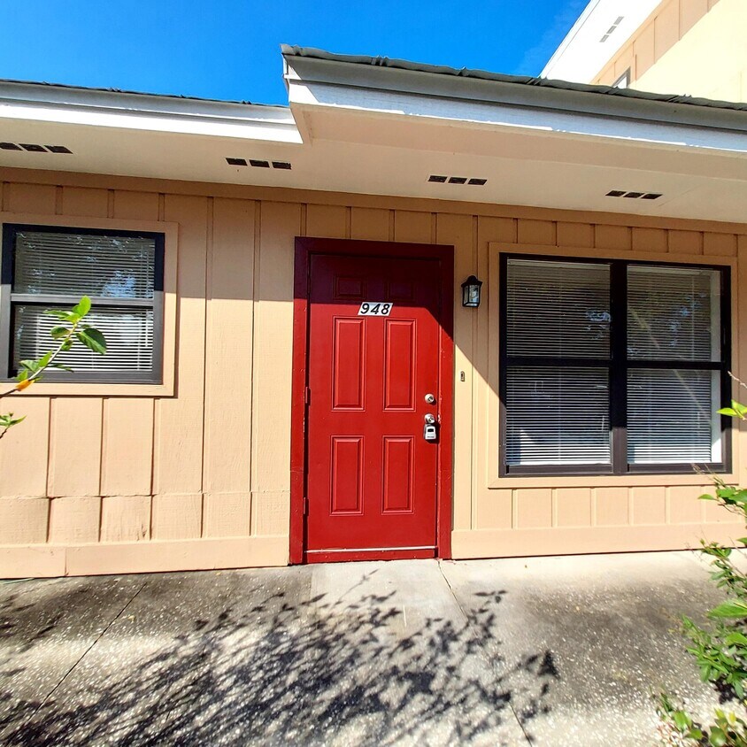 948 Louisiana Ave, Sebastian, FL 32958 Room for Rent in Sebastian, FL