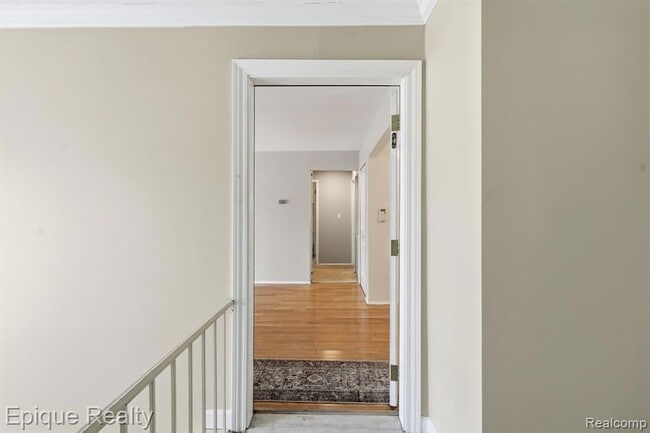 Building Photo - 2400 Parmenter Blvd