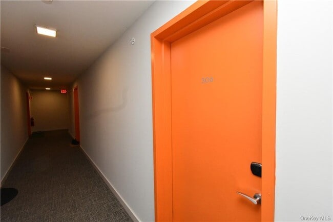 Building Photo - 35 Van Nydeck Ave