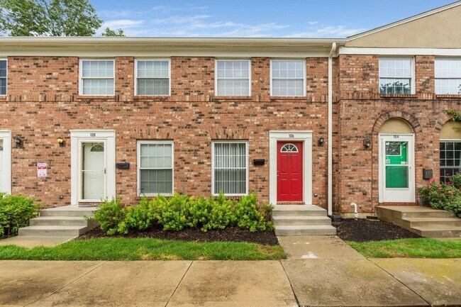 Foto del edificio - 106 Tarryton Ct E