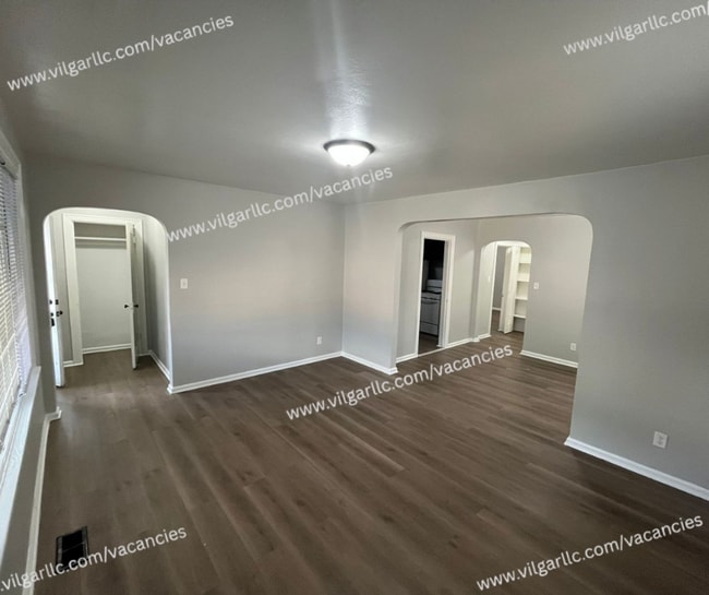 Foto del edificio - 4110 Drummond St