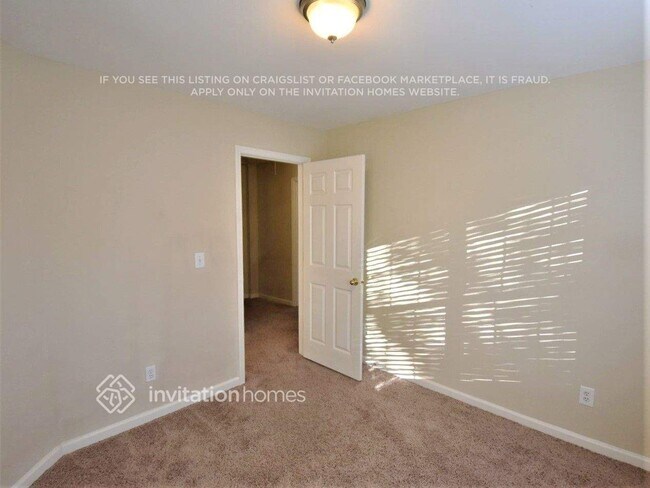 Building Photo - 718 Arbour Way