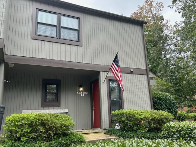 Friendly neighborhood that includes seasonal pool access. - 11759 N Briar Patch Dr