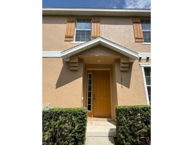 Foto del edificio - 2 bed 2 bath 1 Car Garage Townhome