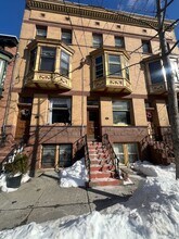 Building Photo - 405 Hamilton St