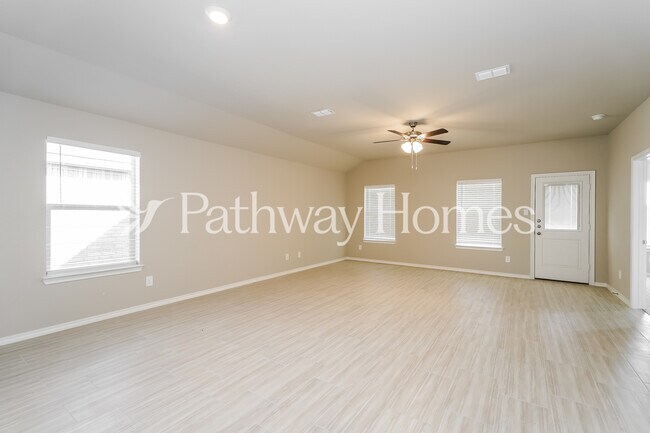 Foto del edificio - 8452 Coffee Spgs Dr