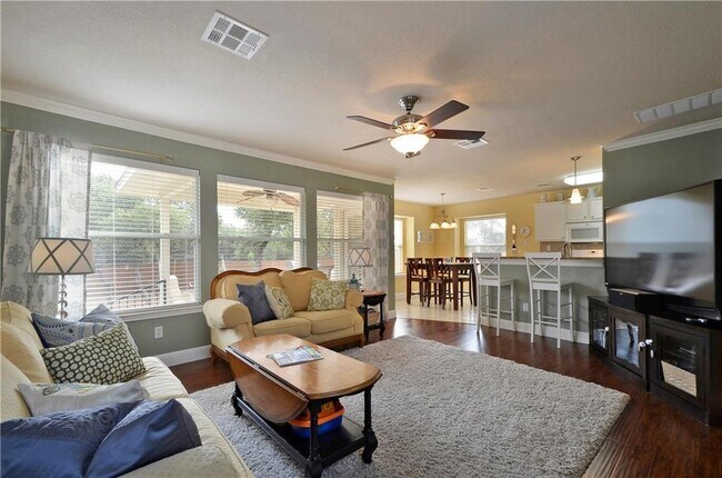 Foto del edificio - 3345 Winding River Trail