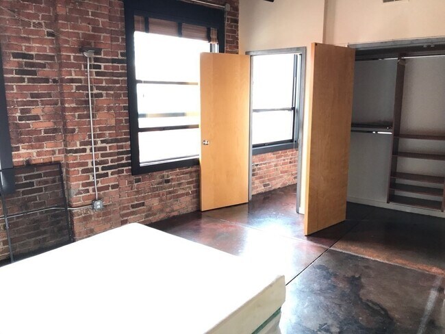 Foto del edificio - 121 Beach St