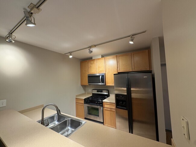 Foto del edificio - 1033 E 46th St