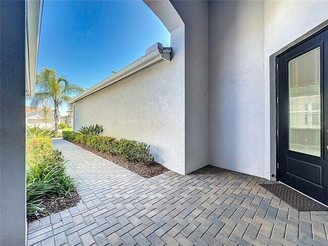 Building Photo - 4734 Avila Lakes Dr