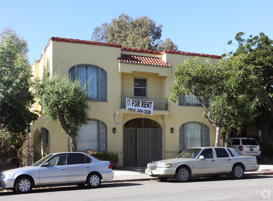 Primary Photo - 904 N Park Cor