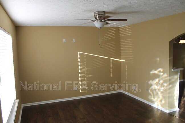 Building Photo - 207 Cobblestone Ct