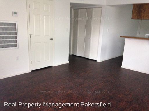 Building Photo - 1304 Flower St