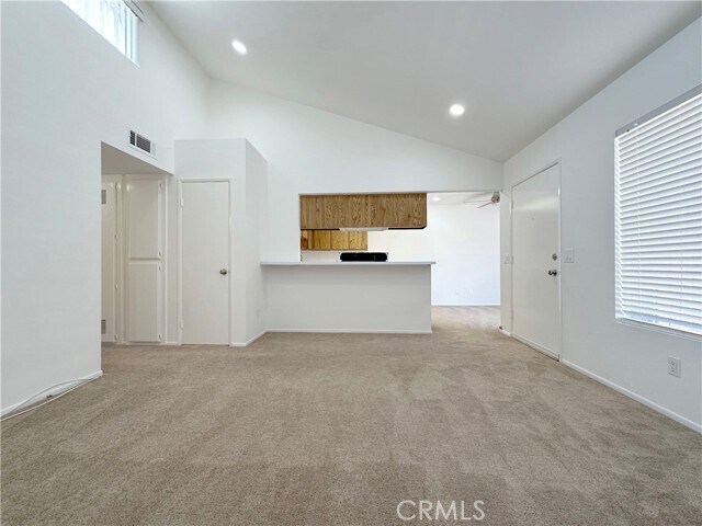 Building Photo - 5051 Dunbar Dr