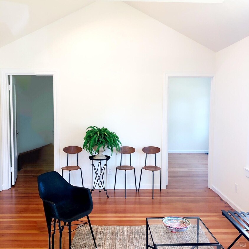 Foto principal - 7142 Lynch Rd