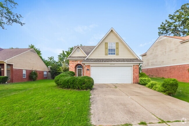 Building Photo - 10746 Pecan View Dr