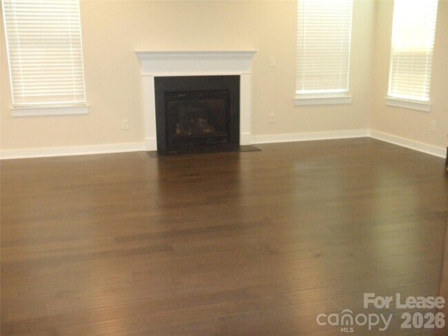 Foto del edificio - 1239 Harkey Creek Dr