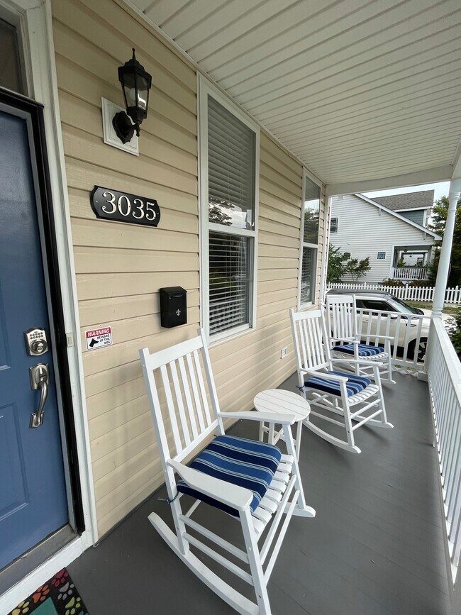 Foto del edificio - 3035 Grayland Ave