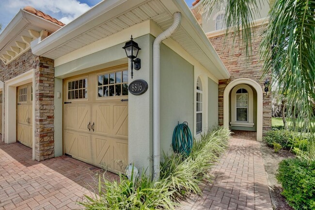 Photo - Stylish and Spacious 3/2.5 Townhome with Premium Features and Community Pools