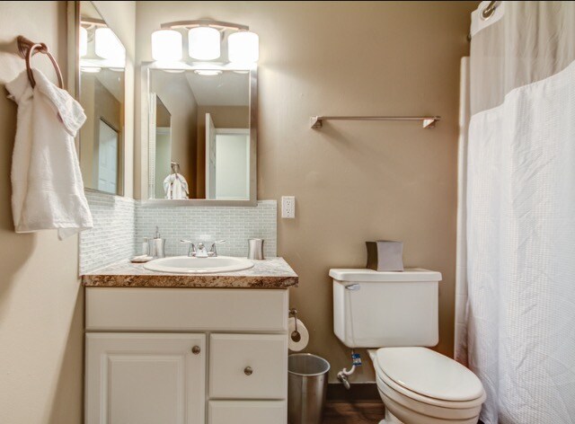 Bathroom Fixtures Grand Rapids Michigan pine ridge rentals - grand rapids, mi | apartments Bathroom Fixtures Grand Rapids Michigan pine ridge rentals - grand rapids, mi | apartments