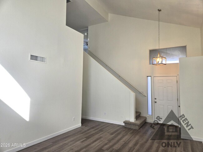 Foto del edificio - 4025 E Coolbrook Ave