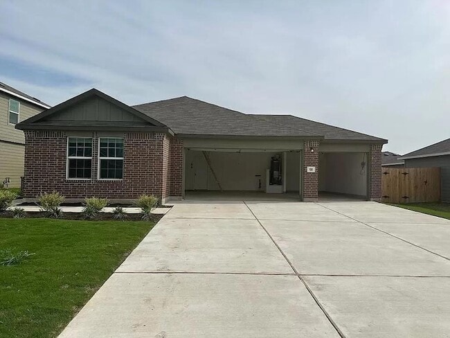 Building Photo - 196 Otter Rd