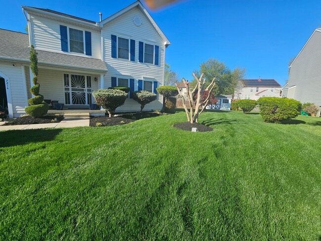 Photo - 7214 Glenelg Ct House