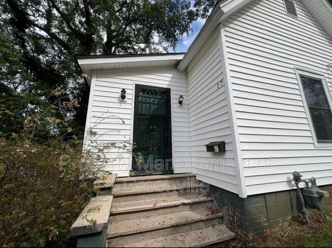 Photo - 17 Henry St House