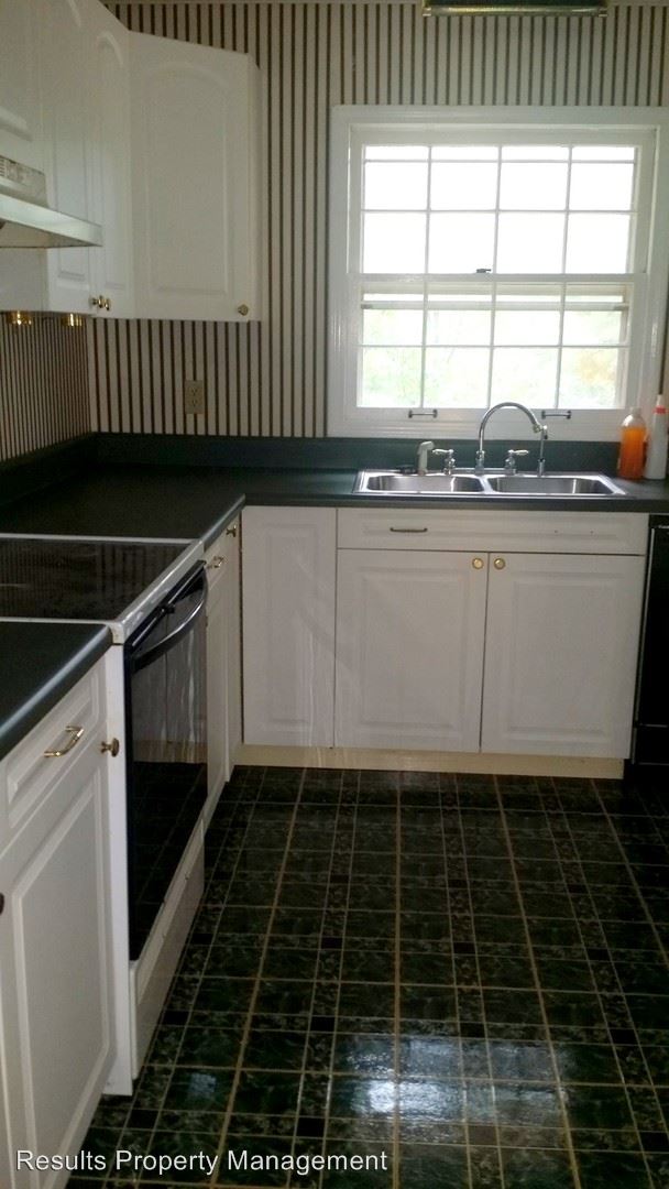 Building Photo - 200 Hearthstone Dr