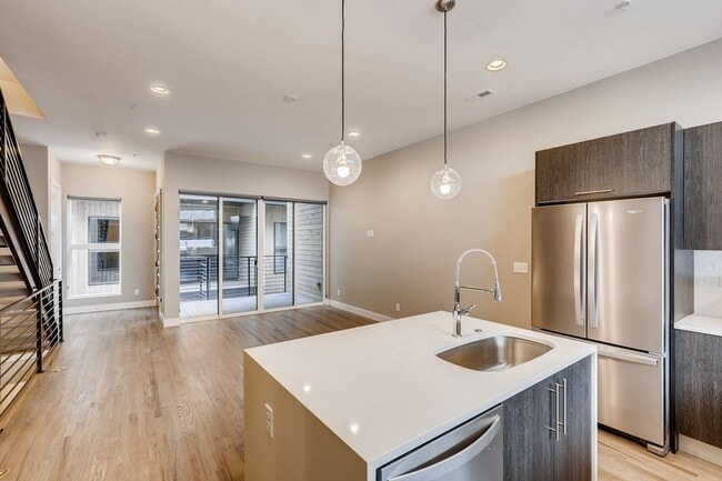 Building Photo - Beautiful Modern Townhomes for Rent