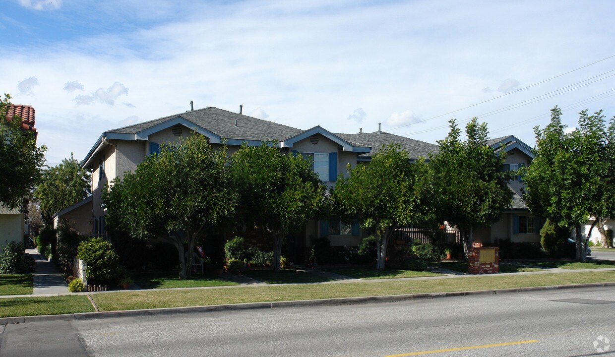 Foto del edificio - 10861-10869 Chestnut St