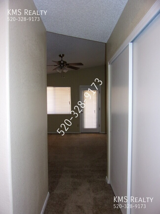 Foto del edificio - 5958 S Wood Crest Dr