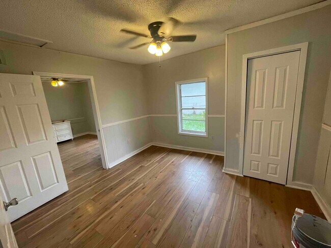 Foto del edificio - 601 Whitehurst St