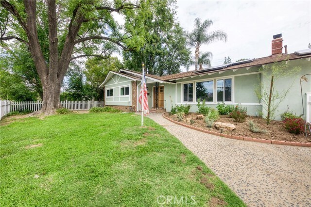 Primary Photo - 8518 Ponce Ave