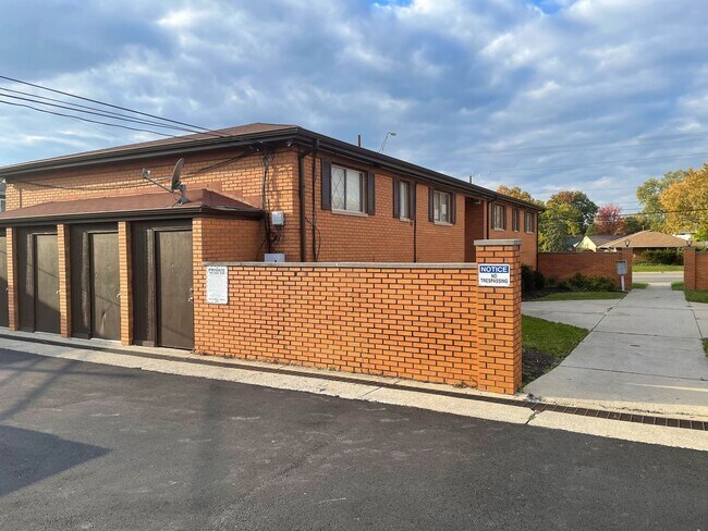Foto del edificio - 6601 E. Livingston Avenue
