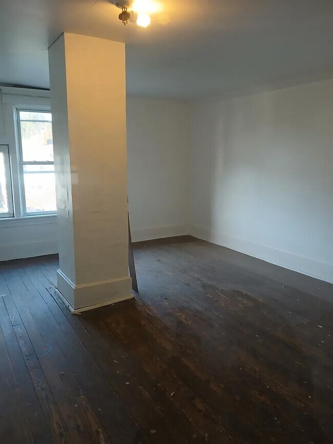 Foto del edificio - 129 Plainfield Ave