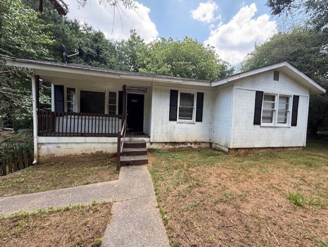 Building Photo - Charming 3 Bedroom Home on Secluded Street – Available Now!