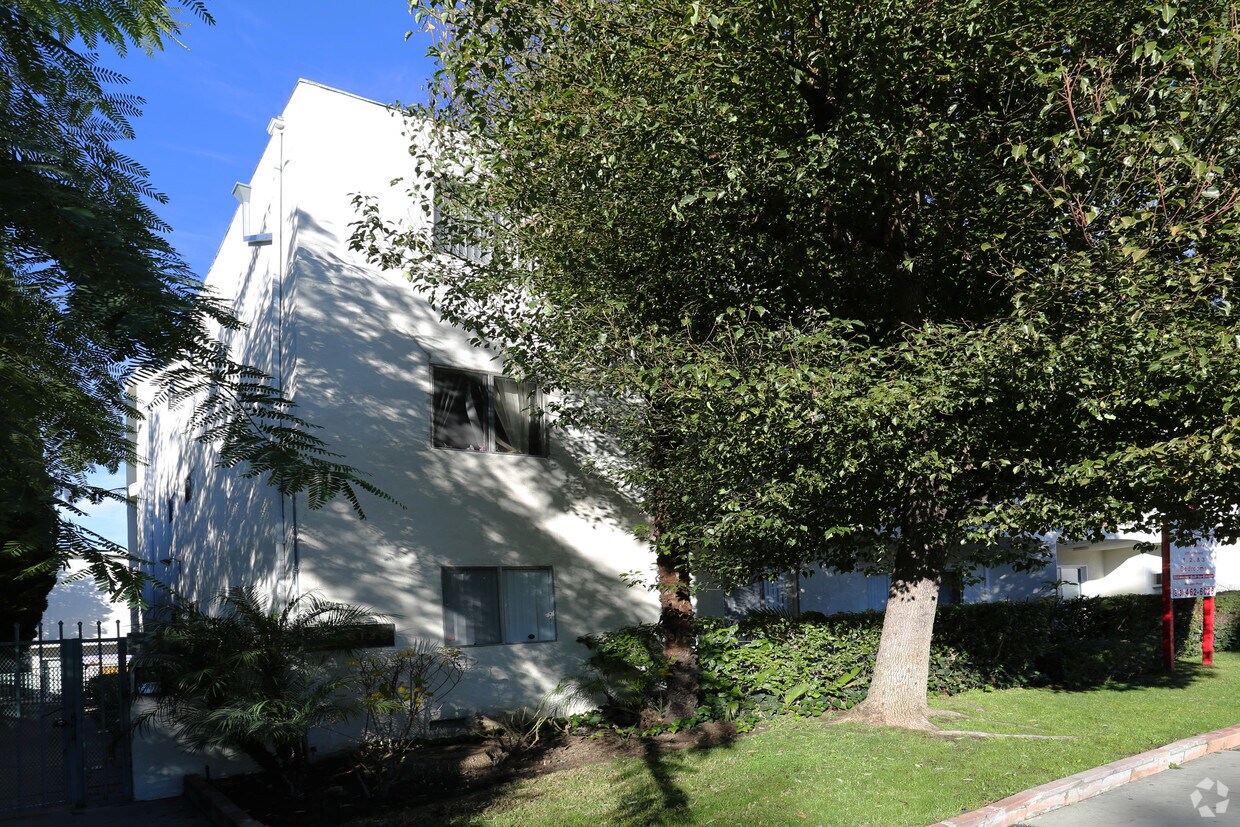 Foto del edificio - White Oak Apartments